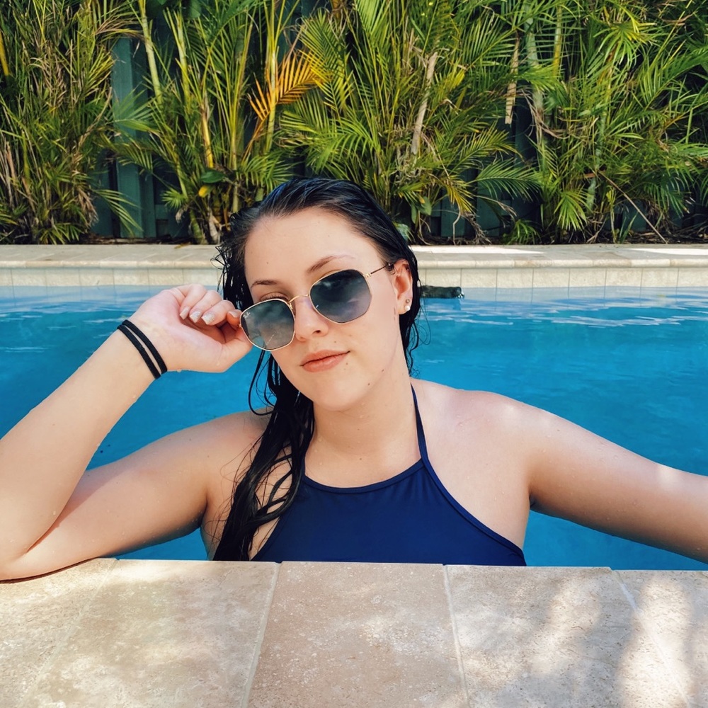 Meet your Posher, Paige